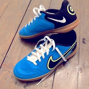 Indoor Soccer Shoes EUC